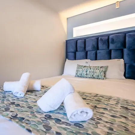 Апартаменты Olia Seaside 120m From The *