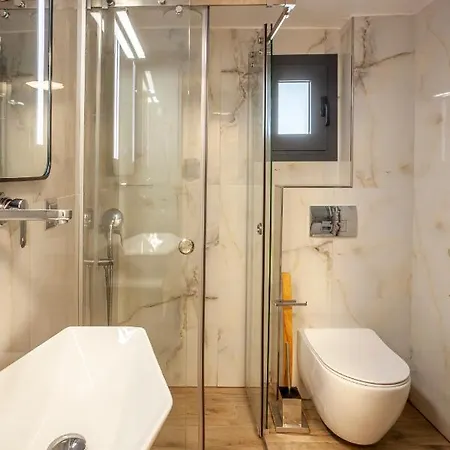 Olia Seaside 120m From The Апартаменты Пефкохори