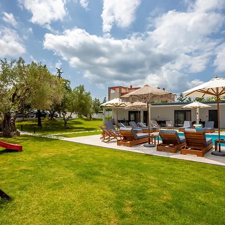 Olia Seaside 120m From The بيفكوهوري