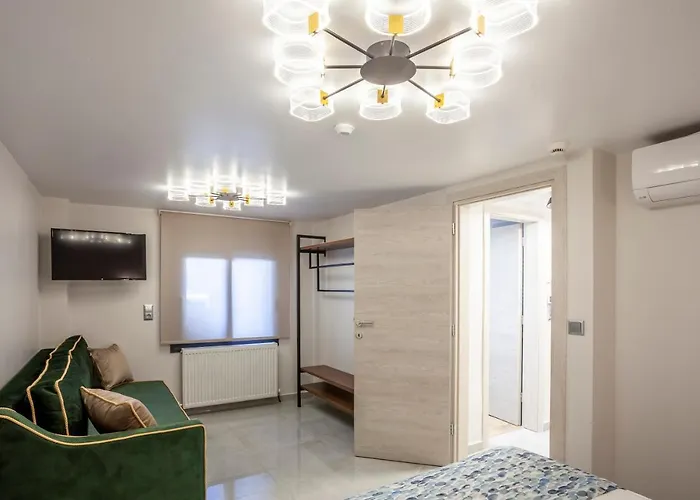 Olia Seaside 120m From The Pefkochori