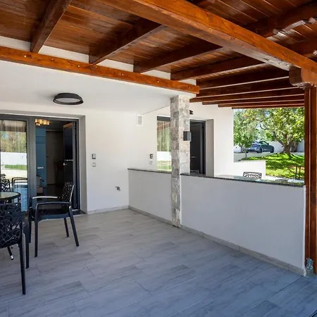 Olia Seaside 120m From The