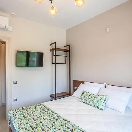 Olia Seaside 120m From The * Pefkochori