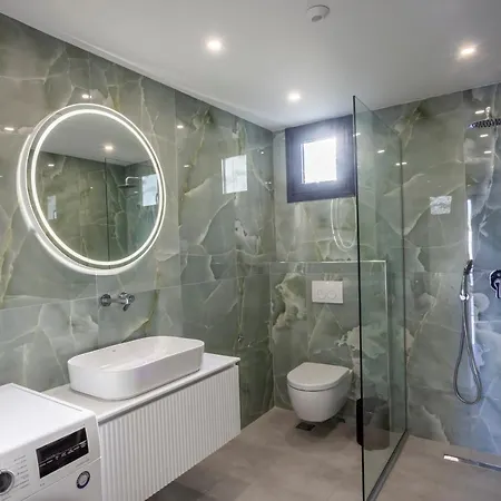 Apartment Olia Seaside 120m From The