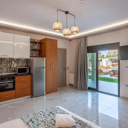 Olia Seaside 120m From The