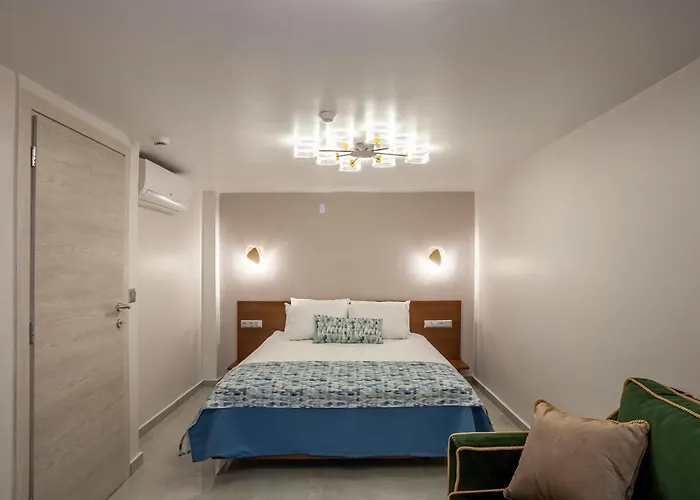 Olia Seaside 120m From The Pefkochori